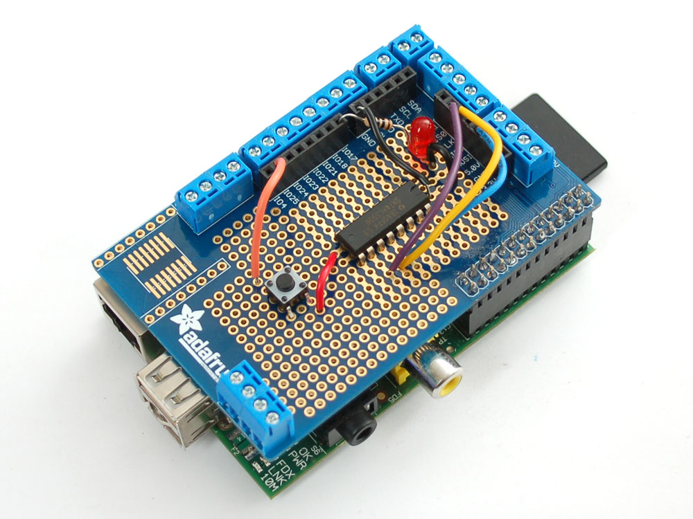 Plate Kit, una piattaforma di prototipazione per Raspberry Pi